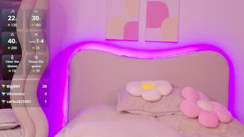 SELENA  online show from November 12, 3:25 pm