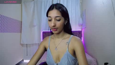 Snapshot of inocent_luna chatting on December 4, 12:52 pm Luna moon online show from December 4, 12:52 pm