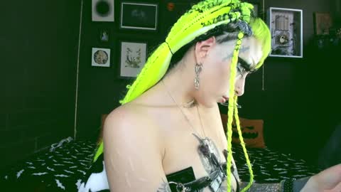   SANIA  online show from January 17, 4:47 pm