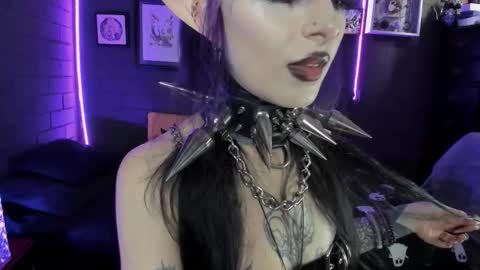   SANIA  online show from October 17, 5:50 pm