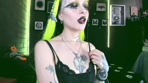   SANIA  online show from February 19, 4:44 pm