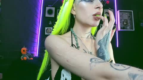   SANIA  online show from January 23, 8:13 pm