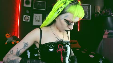   SANIA  online show from January 28, 4:52 pm