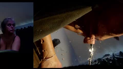 InsatiableCpl333 online show from February 19, 9:58 pm