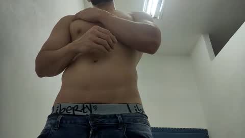 INSTAGRAM  camilodlx online show from December 14, 4:46 pm