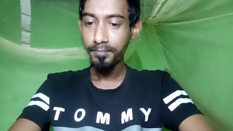 interne8famous online show from January 16, 2:37 pm