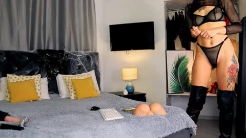 inviting_tina online show from October 18, 3:44 am