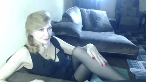 irenalegs online show from March 21, 5:35 am