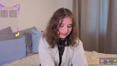 Snapshot of ireneharris chatting on October 19, 12:54 pm Maxin online show from October 19, 12:54 pm
