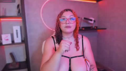 iriisfeitan online show from September 26, 10:56 am