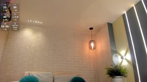 Snapshot of irinaportman chatting on February 20, 1:36 am Irina online show from February 20, 1:36 am