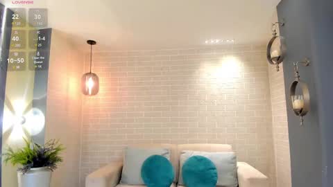 Snapshot of irinaportman chatting on February 18, 1:21 am Irina online show from February 18, 1:21 am