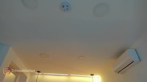 Irinnah Lottus online show from November 4, 11:33 am