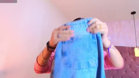 iris_77 online show from October 15, 7:26 pm