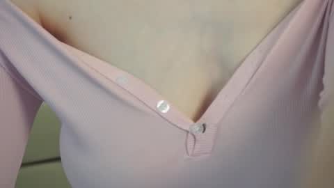 iris_pure online show from November 2, 6:19 pm