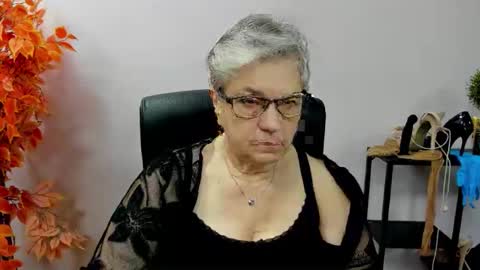 I R I S online show from October 27, 7:19 am