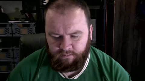 twitter theirishman205 online show from December 31, 1:52 pm