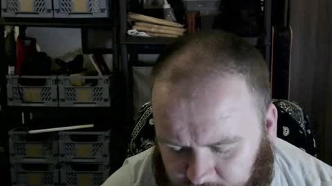 twitter theirishman205 online show from December 4, 3:37 pm