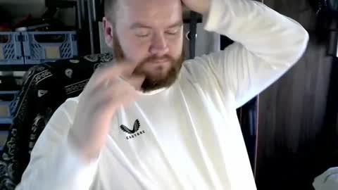 twitter theirishman205 online show from February 14, 3:58 pm