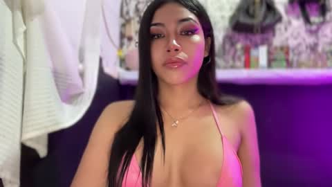 iriss_fox online show from April 8, 10:29 am