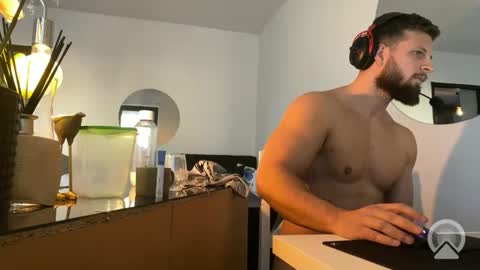 Ironpumper69 online show from November 14, 1:13 pm