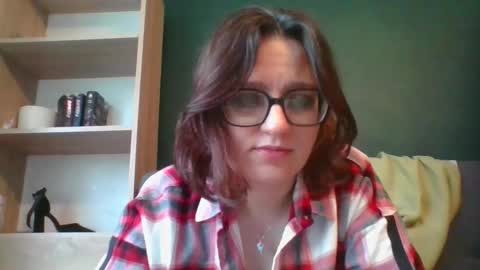 Paris online show from April 14, 5:44 am