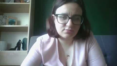 Paris online show from April 21, 5:47 am