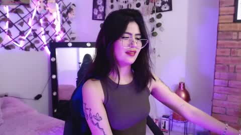 isabela online show from October 8, 3:24 am