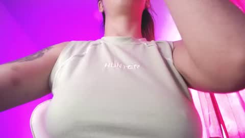 Isabella online show from July 19, 1:36 pm