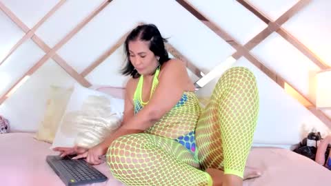 Snapshot of isa_maturex_ chatting on February 28, 12:31 pm ISABELA online show from February 28, 12:31 pm