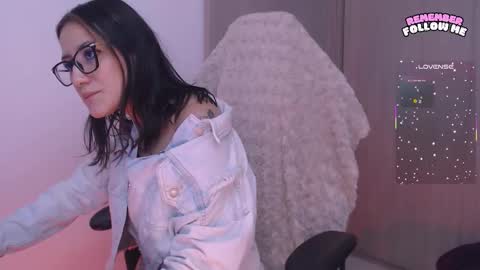 I S A B E LL A3 online show from November 25, 8:07 pm