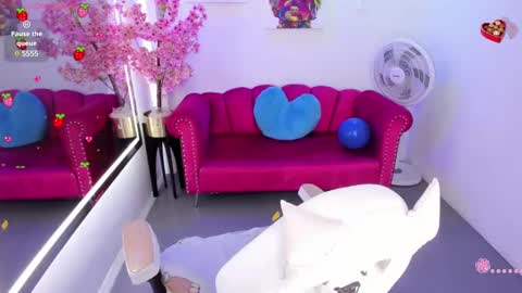 isabella online show from February 8, 9:56 am