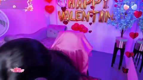 isabella online show from February 14, 6:34 am