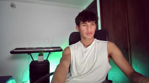 isaac online show from January 5, 4:04 am