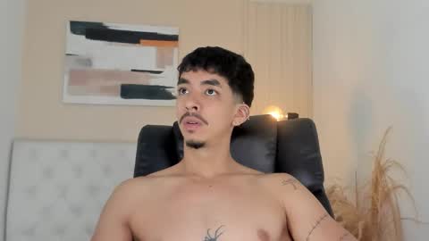 isaac_cryston online show from February 2, 11:12 pm