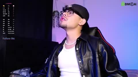 Isaac Saenz. online show from November 1, 9:58 pm