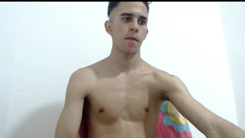 isaac online show from December 5, 9:30 am