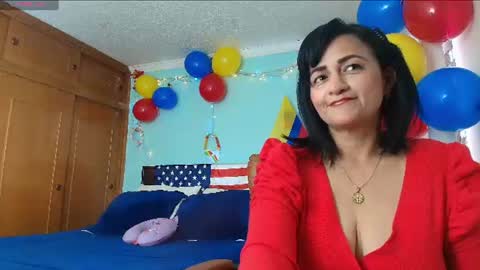 Isabeel Sofia online show from June 19, 4:57 pm