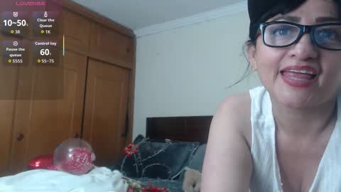 Isabeel Sofia online show from October 8, 8:48 pm