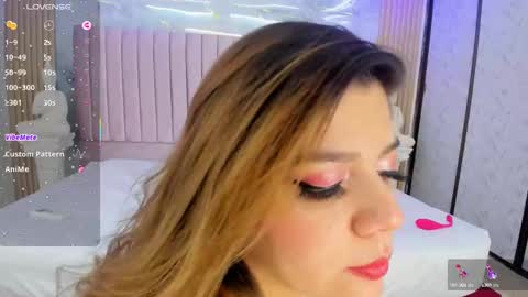 Snapshot of isabeelcarter chatting on September 17, 3:48 pm Isabel online show from September 17, 3:48 pm