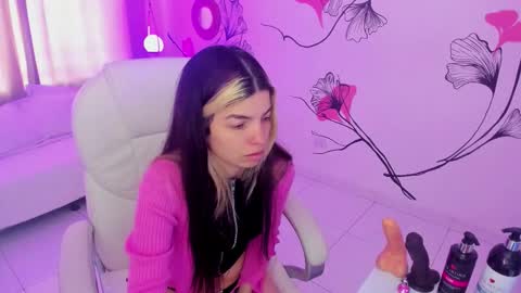 isabela_fiorelli online show from November 18, 1:03 pm
