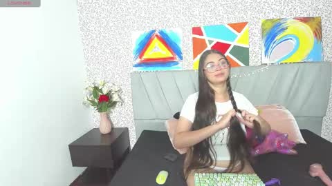 Snapshot of isabela_latingirl chatting on February 24, 12:20 am isabela online show from February 24, 12:20 am