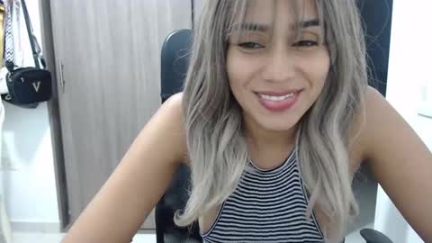 Isabela online show from February 12, 2:45 am