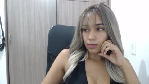 Isabela online show from March 6, 3:45 pm