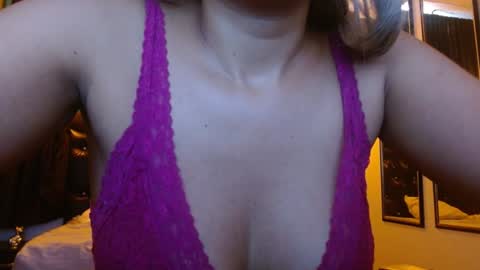 Isabela online show from December 26, 6:54 pm