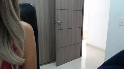 Isabela online show from January 17, 5:08 pm