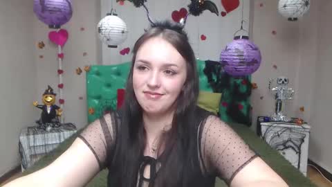 IsabelBlackberry online show from October 31, 7:09 am