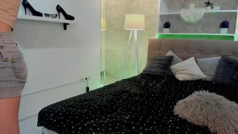 Snapshot of isabelkiss chatting on September 12, 1:02 pm IsabelKiss online show from September 12, 1:02 pm