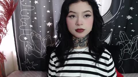 Snapshot of isabella__dark chatting on February 8, 8:32 pm online show from February 8, 8:32 pm