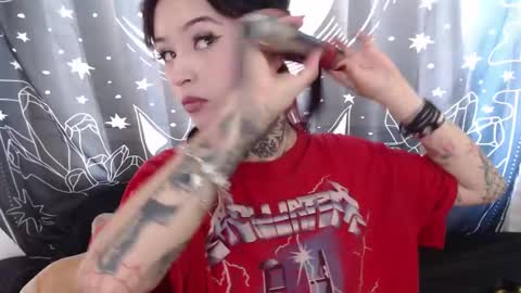 Snapshot of isabella__dark chatting on January 24, 7:49 pm online show from January 24, 7:49 pm